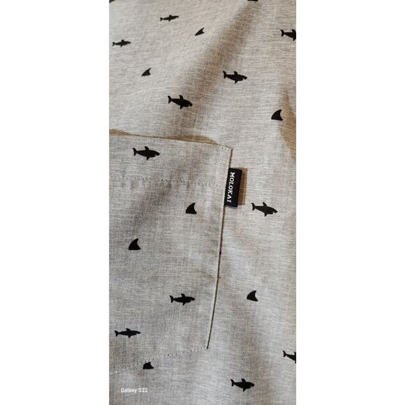 NEW Molokai Shirt Mens SIZE Extra Large Gray Black Outdoor Hawaiian Sharks Adult - Picture 3 of 5
